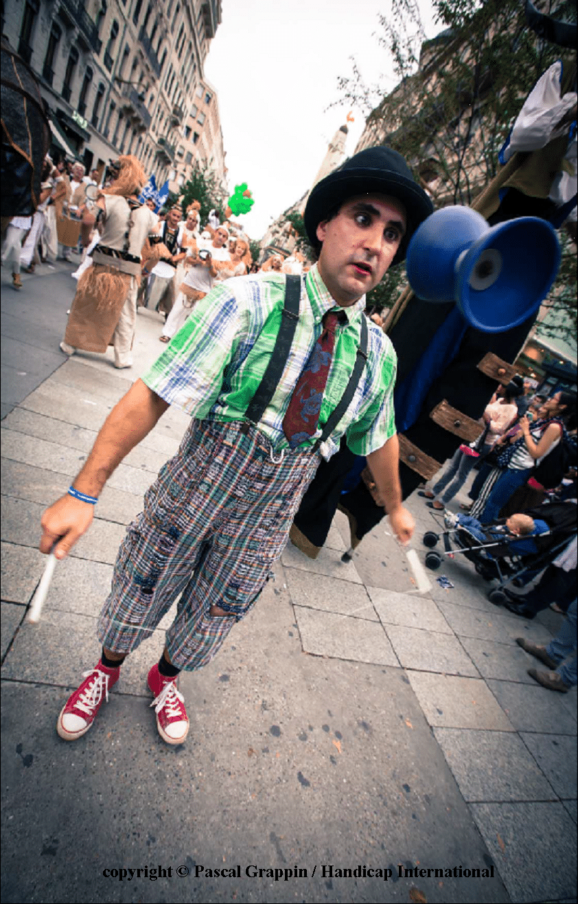 spectacle de rue, jonglerie diabolo, jonglage, jongle, juggler, cie