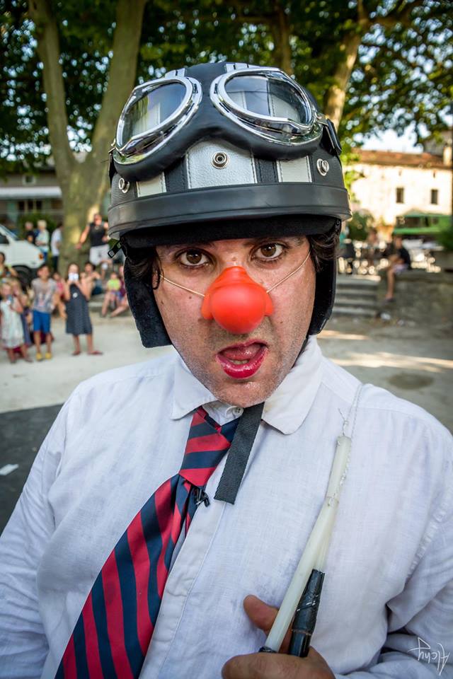 Spectacle clown & jonglerie, spectacle famillial, spectacle jeune publique, spectacle enfant, clown auguste, cie rhone alpes, jonglage